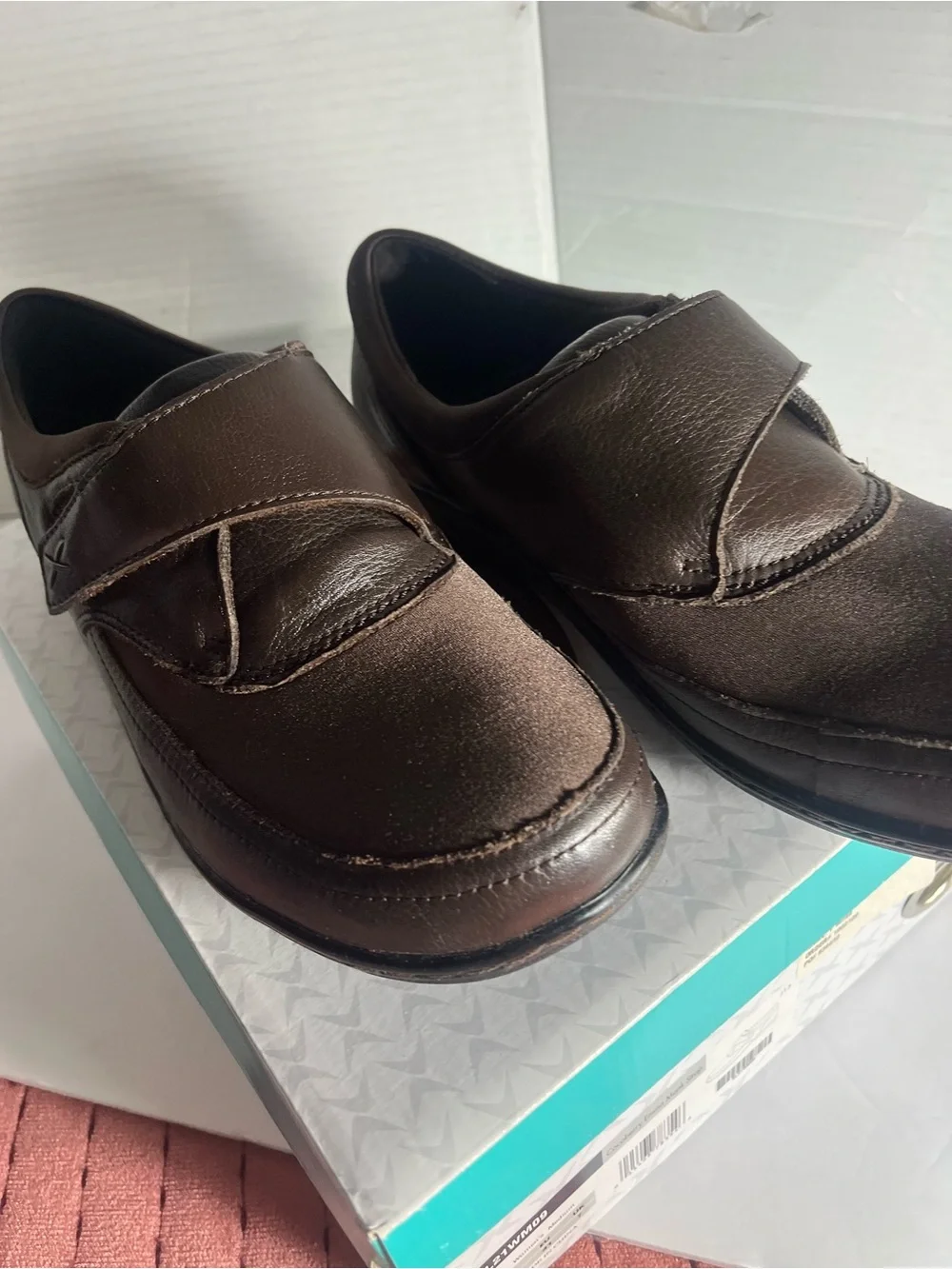 Aetrex Men's Brown Slip-On Comfort Loafers